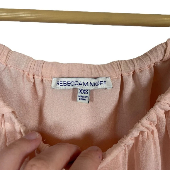Rebecca Minkoff Chiffon Basmati Off The Shoulder Blouse in Pink Sand Size XXS - Picture 8 of 11